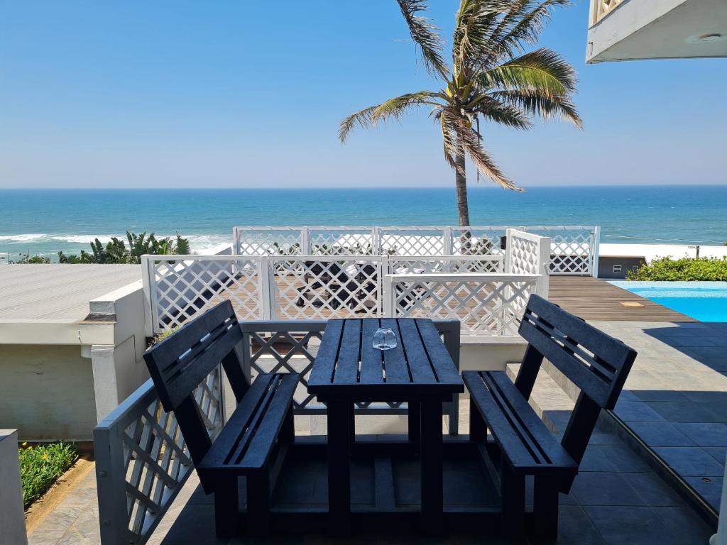 Общий вид на море или вид на море из гостевого дома