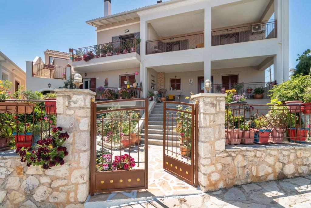 Balkón nebo terasa v ubytování Lakis Superior Apartment