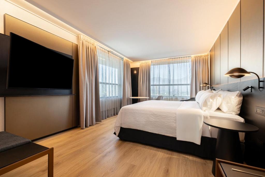 Postel nebo postele na pokoji v ubytování Holiday Inn Express Santiago Las Condes by IHG