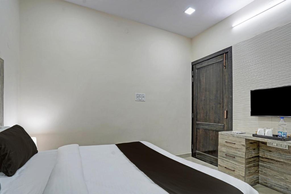 Gallery image of HOTEL O AMR GRAND Govindpuri Junction in Kānpur