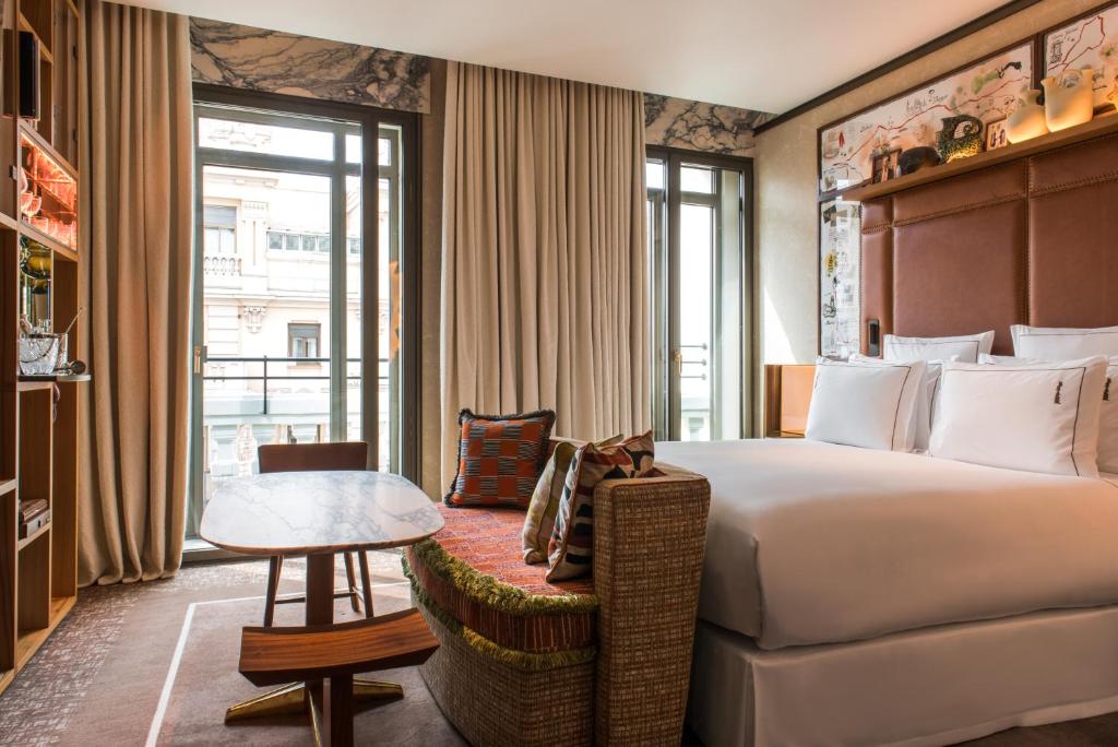 Brach Madrid - Evok Collection - 9