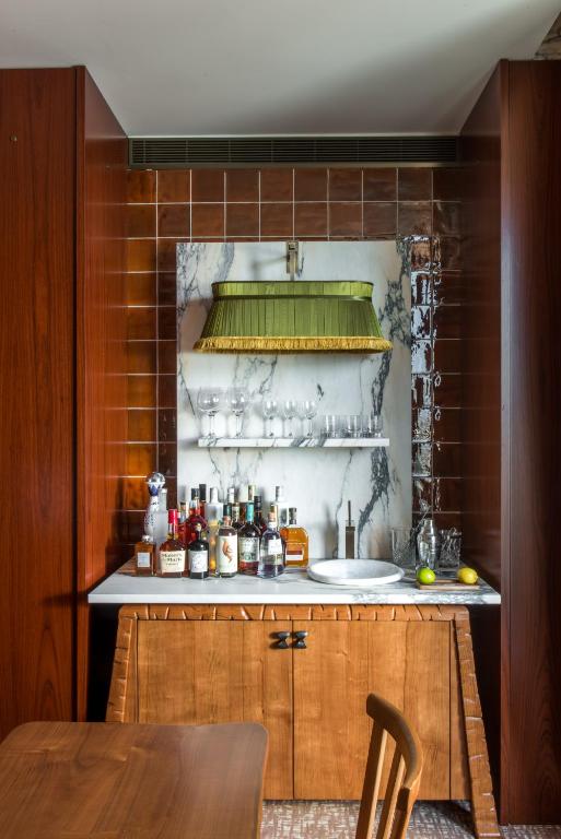 Brach Madrid - Evok Collection - 18