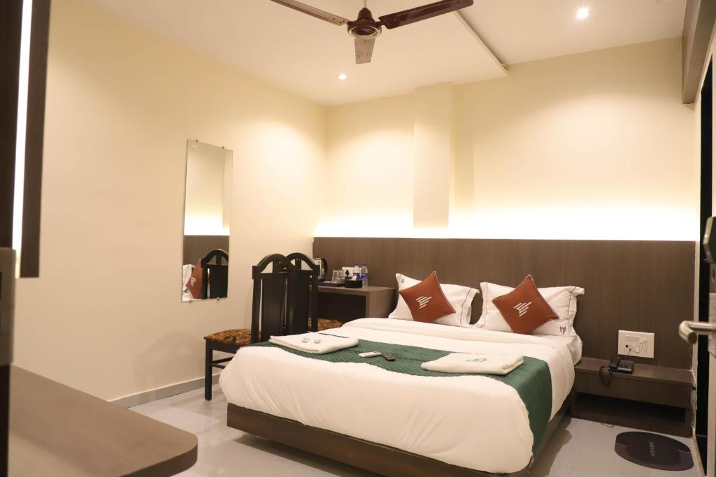 Gallery image of FabHotel Casa Royal Residency in Mumbai