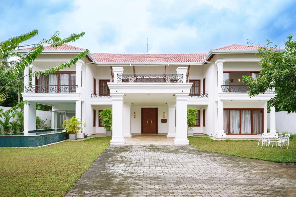 Το κτήριο όπου στεγάζεται  η βίλα