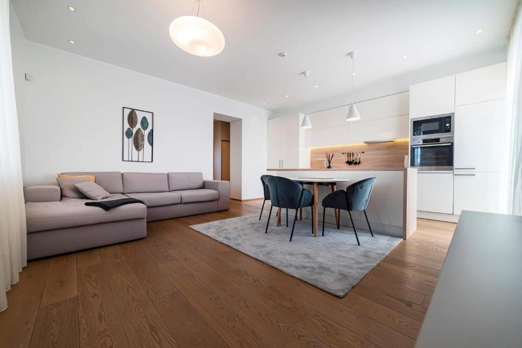 Η κουζίνα ή μικρή κουζίνα στο Marijonų Apartamentai