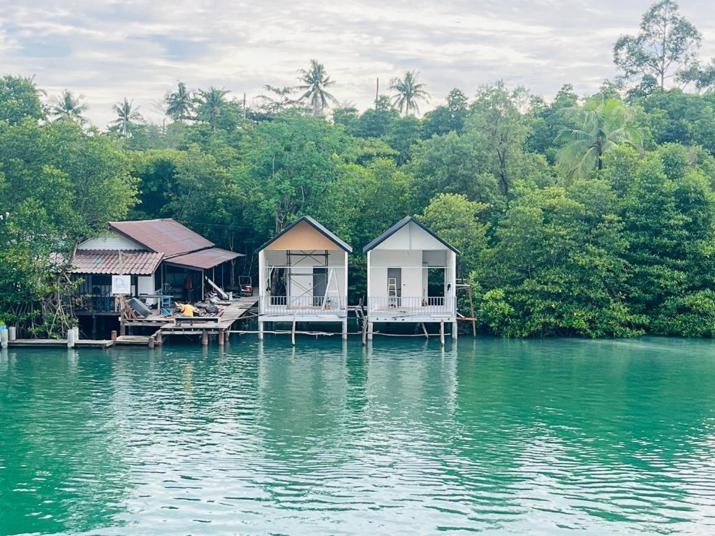 Φωτογραφία από το άλμπουμ του River View House σε Ban Chek