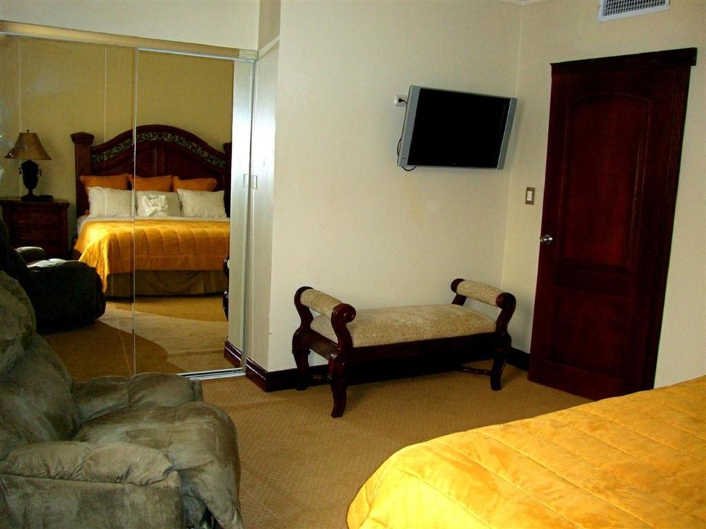Postel nebo postele na pokoji v ubytování Hotel Gran Mediterraneo