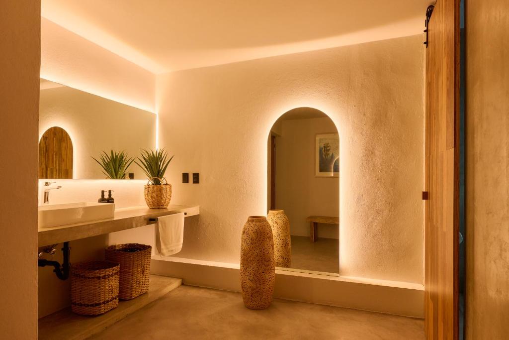 Ένα μπάνιο στο Azulenco