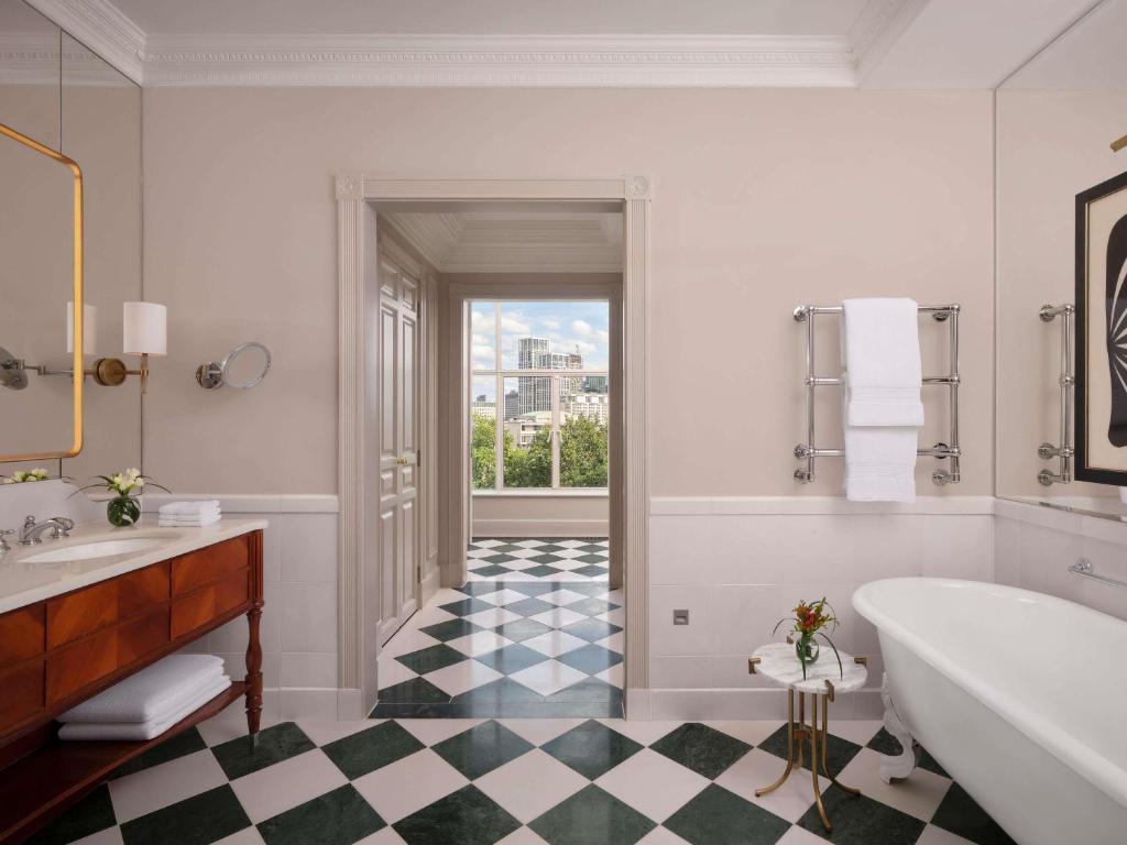 Hotel photo 38