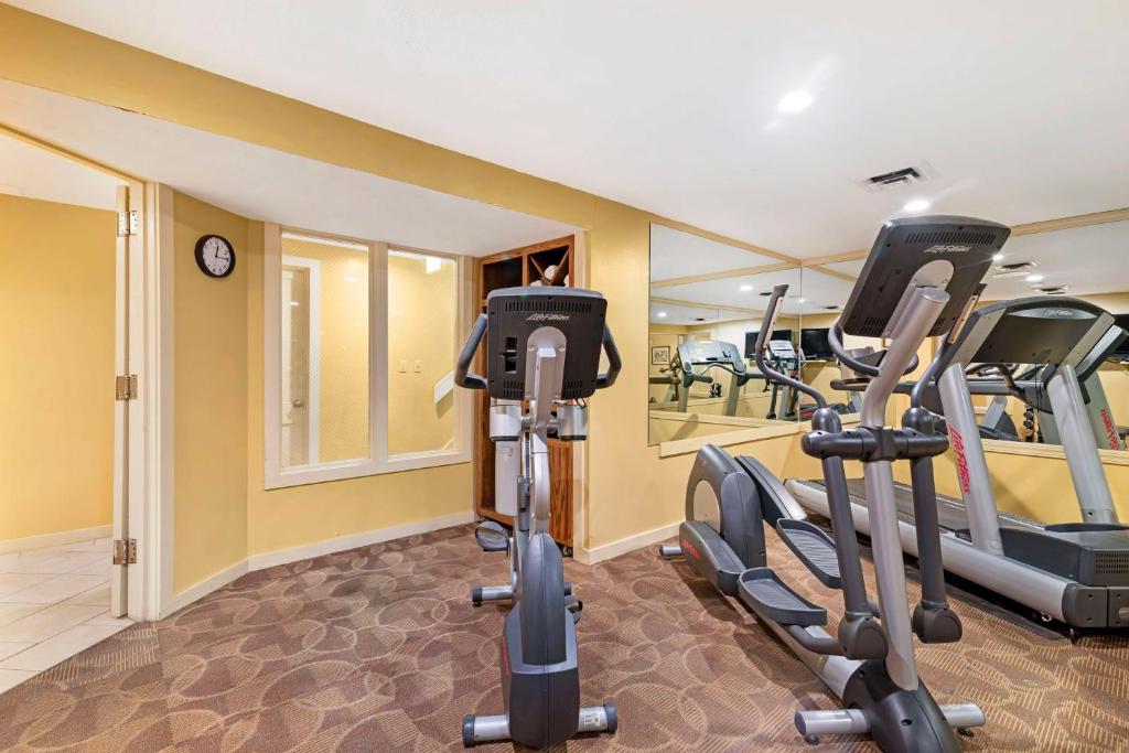 Best Western Inn & Suites Rutland-Killington photo