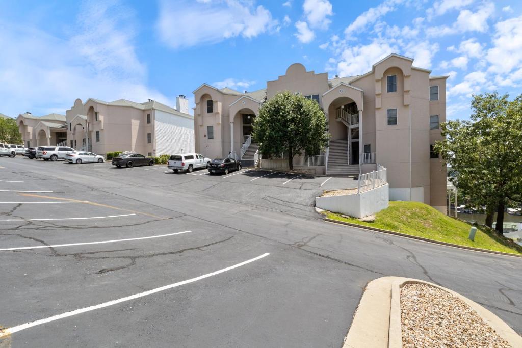 Budova, kde se prázdninový dům nachází