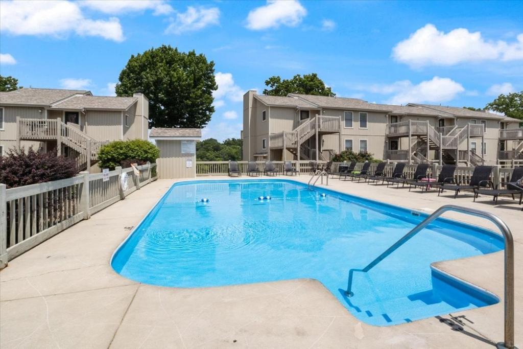 Bazén v ubytování Stunning Views, Inviting Pools, and Endless Fun! nebo v jeho okolí