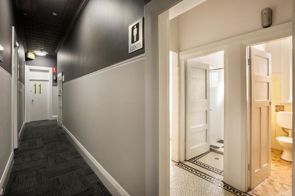 Melton Hotel Auburn - Resim 3