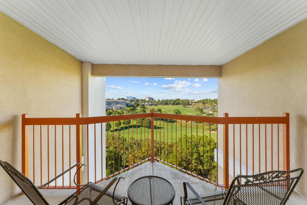 Grand Crowne Resort by Capital Vacations - 