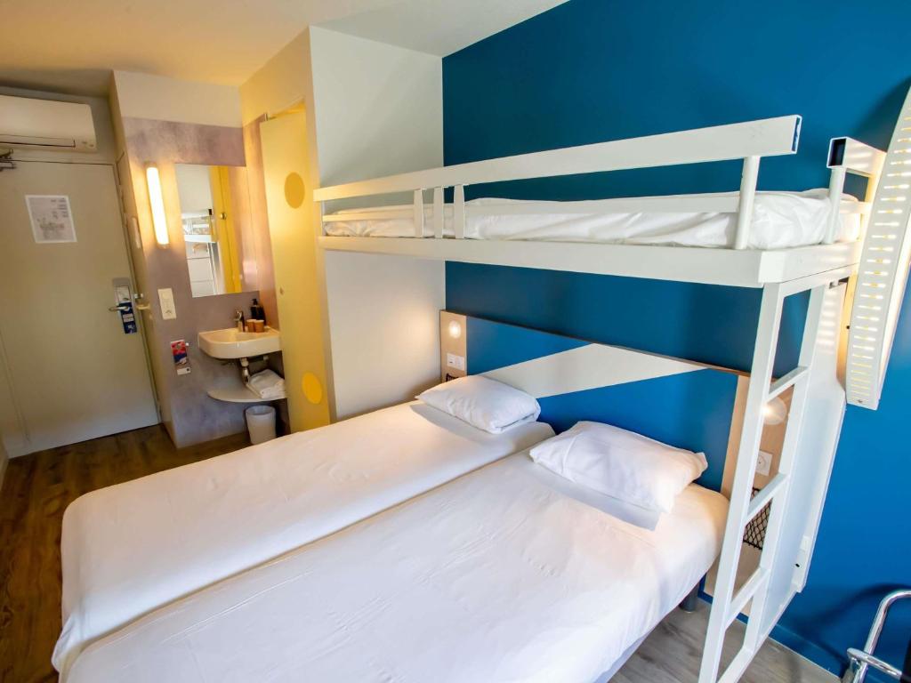 ibis budget Haguenau Strasbourg Nord - Triple Room With Three Single Beds