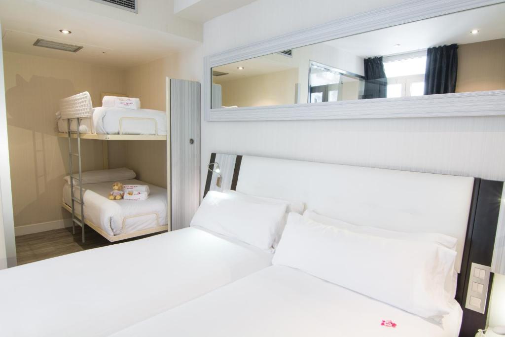 Petit Palace Arenal - Resim 34