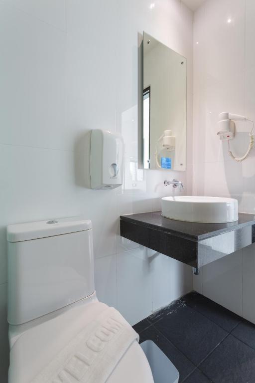 Riverside Hotel - Resim 3