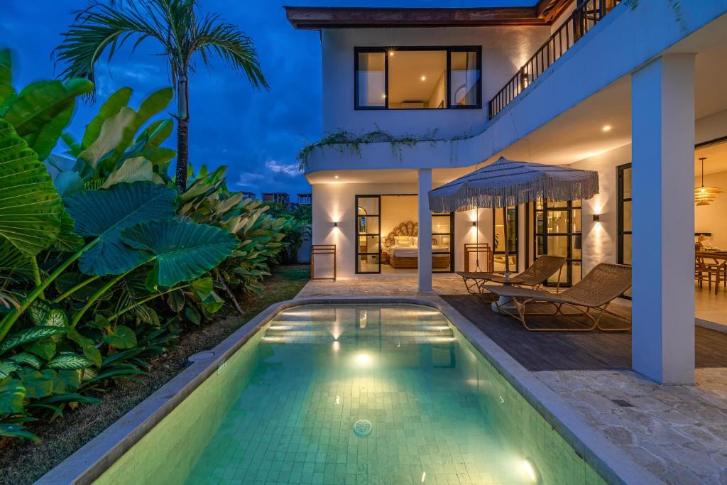 Sunbeam Oasis - Private 4BR Tropical Villa with Ionised Pool & Solar ...