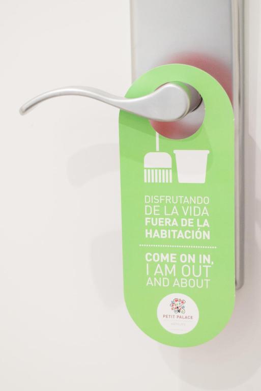 Petit Palace Arenal - Resim 41