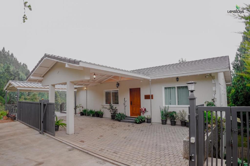 Το κτήριο όπου στεγάζεται  το ξενοδοχείο διαμερισμάτων