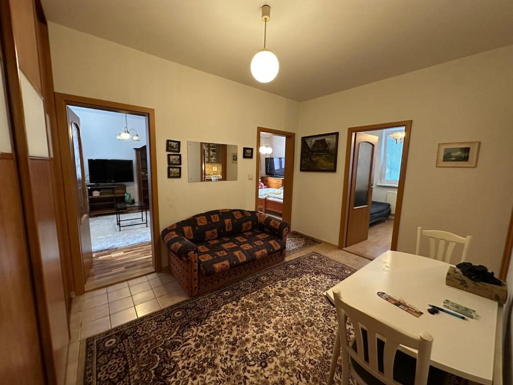 Posezení v ubytování Retro apartment with three rooms