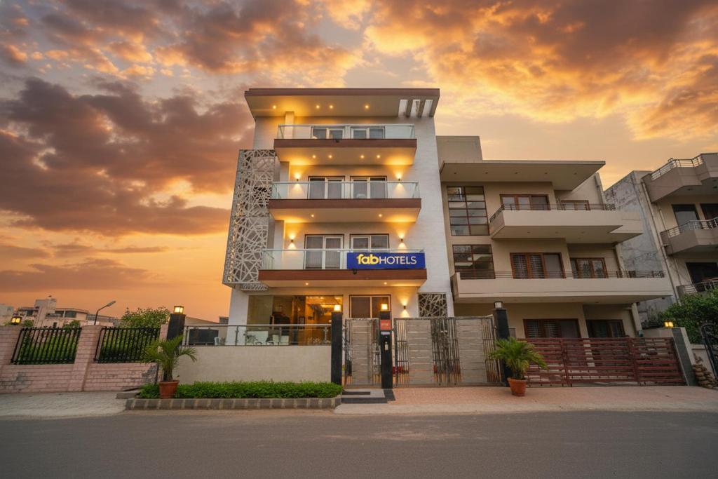 Το κτήριο όπου στεγάζεται  το ξενοδοχείο