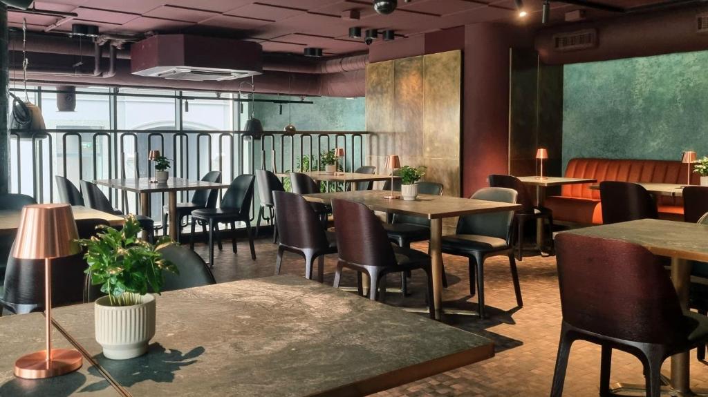 The Cyrus Hotel - 10