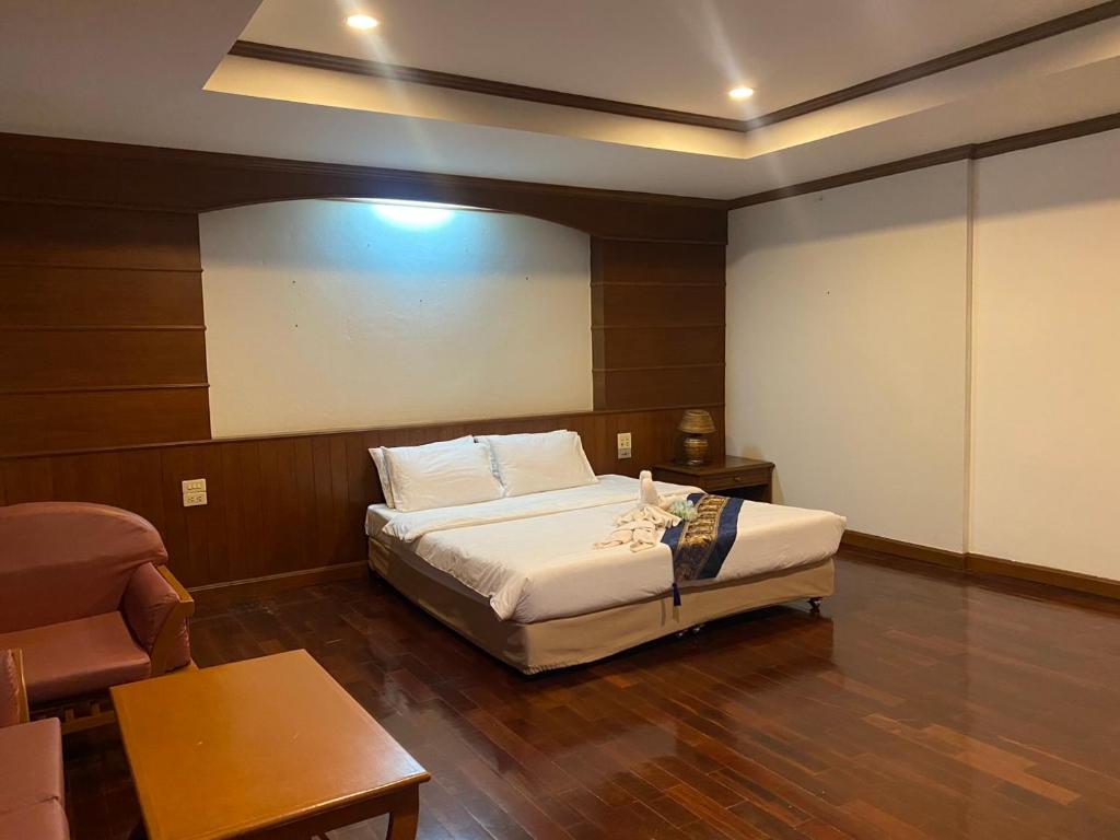 Afbeelding uit fotogalerij van Lifeup care and hotel in Ban Mai