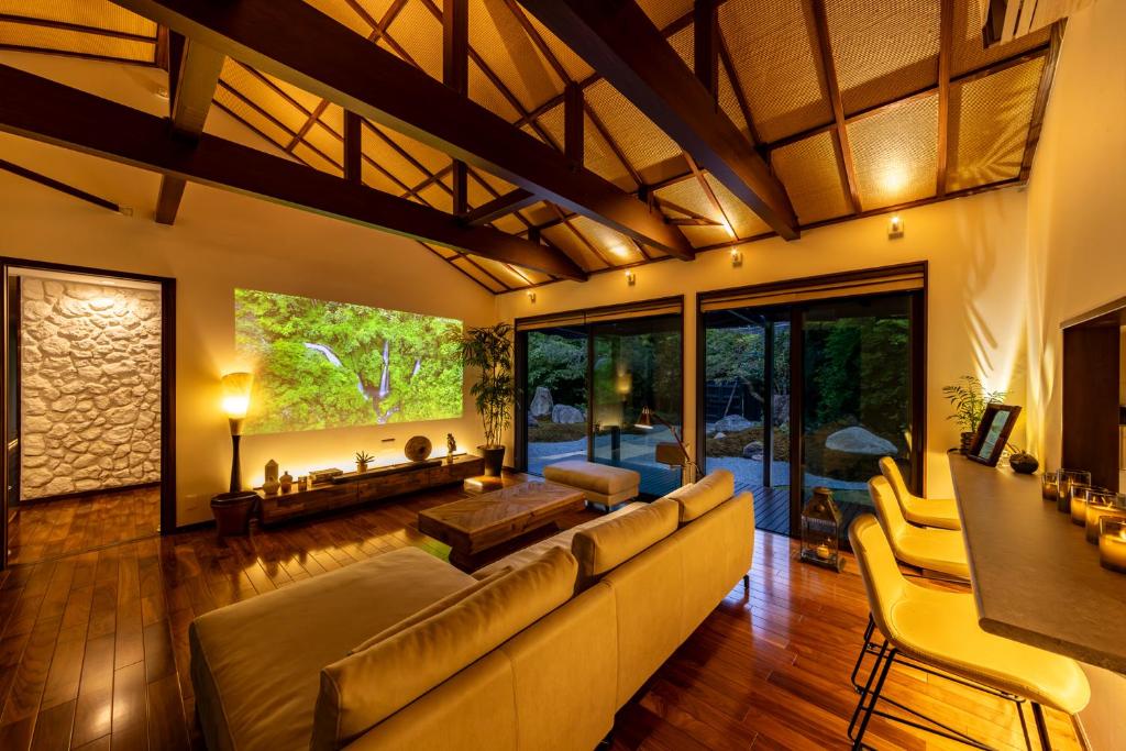 Ruang duduk di Private Spa Resort 箱根懐來