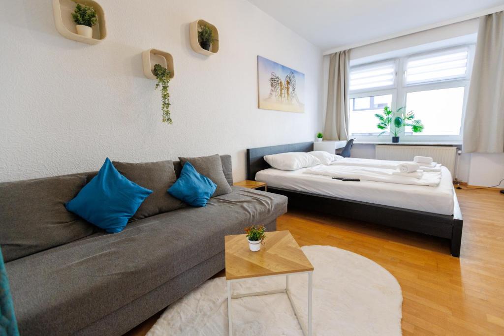 Helles Altbau-Studio nahe Yppenplatz & U6