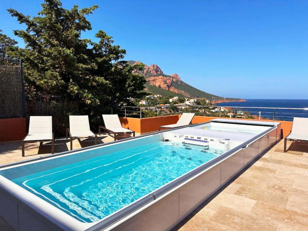 Tolles Ferienhaus für Familien mit Meerblick und Schwimm Spa Strandnah by Riviera Homelife Management