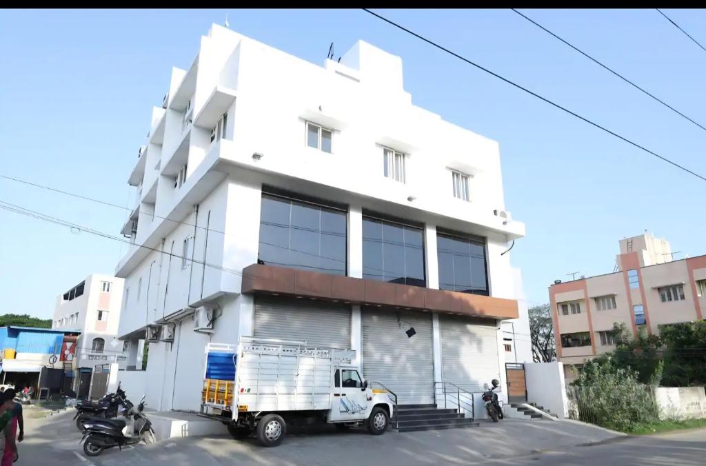 Gallery image of The Loft Studio Room in Chennai