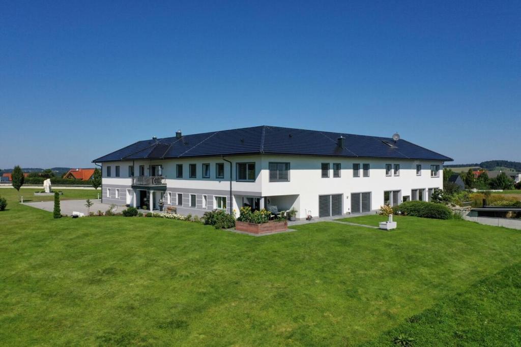 Το κτήριο όπου στεγάζεται  το διαμέρισμα