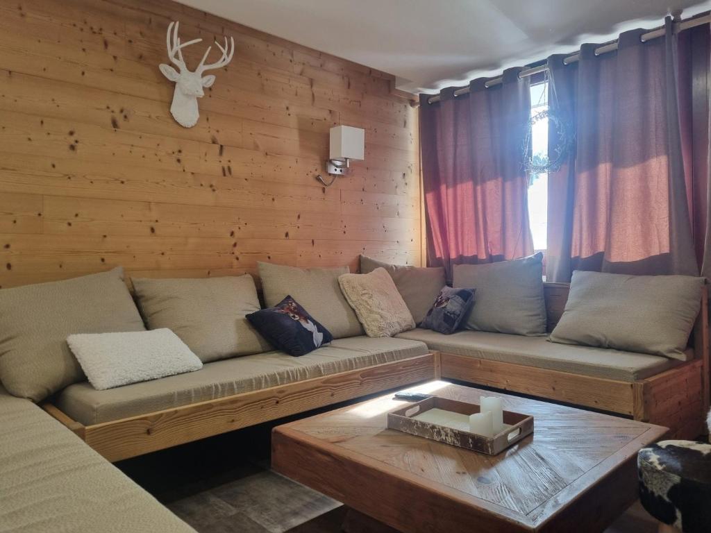 Grand appartement rénové · Proche pistes · Sud · Balcon · 11 pers · Animaux admis