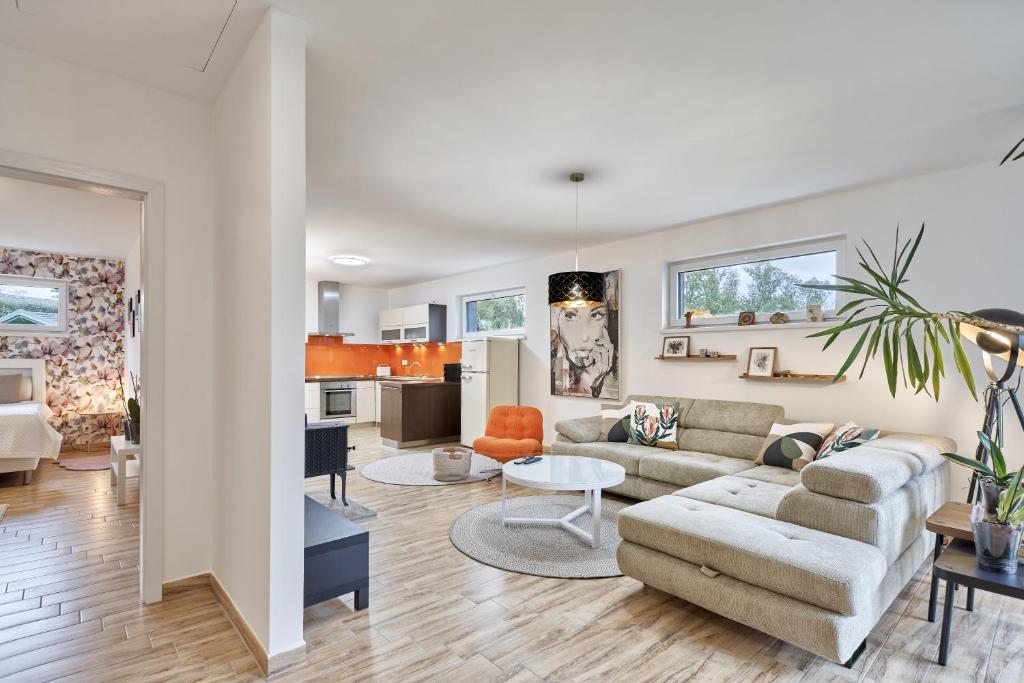 Posezení v ubytování Holiday house near Karlovy Vary