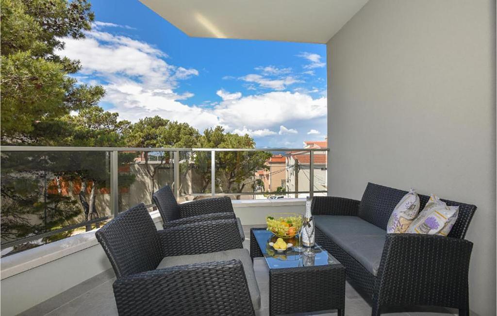 Μπαλκόνι ή βεράντα στο 1 Bedroom Beautiful Apartment In Makarska