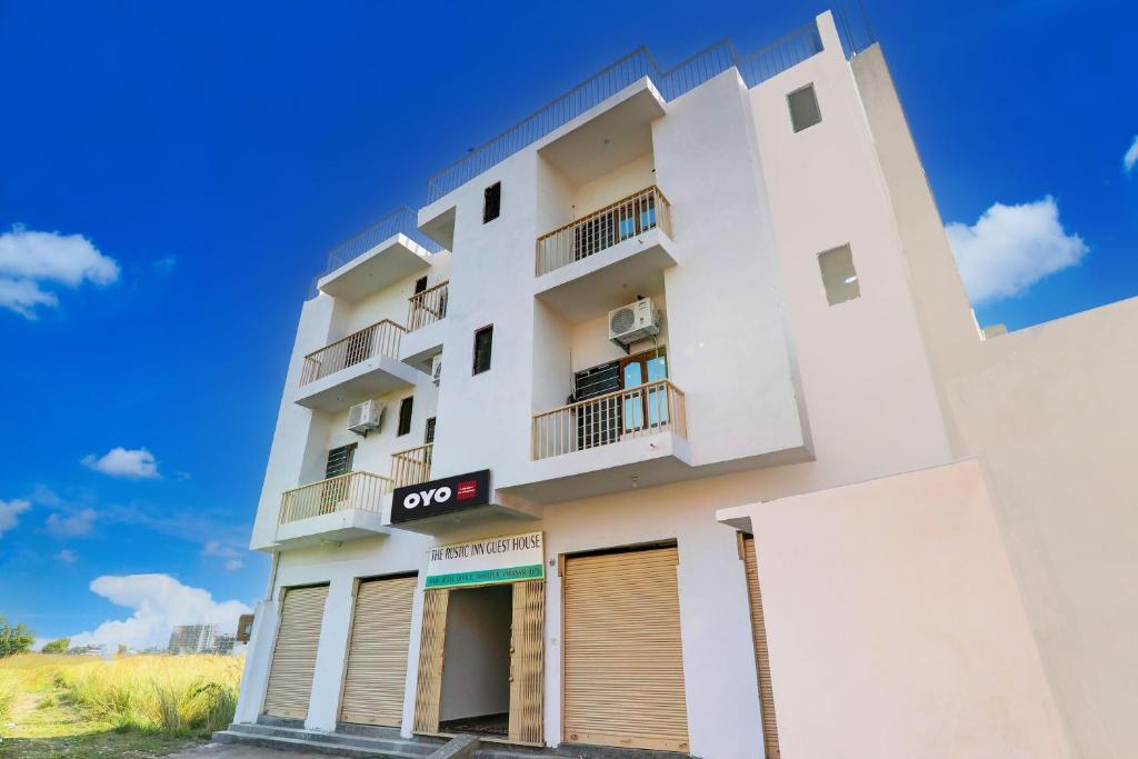 Gallery image of SPOT ON THE RUSTIC INN GUEST HOUSE in Varanasi