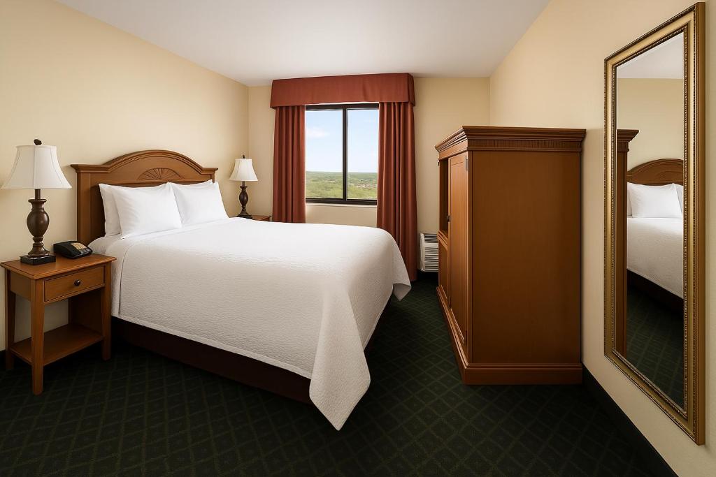 Holiday Inn Port St. Lucie, an IHG Hotel - 
