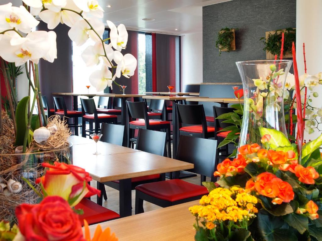 Restoran või mõni muu söögikoht majutusasutuses ibis Bulle - La Gruyère Swiss Bike Hotel