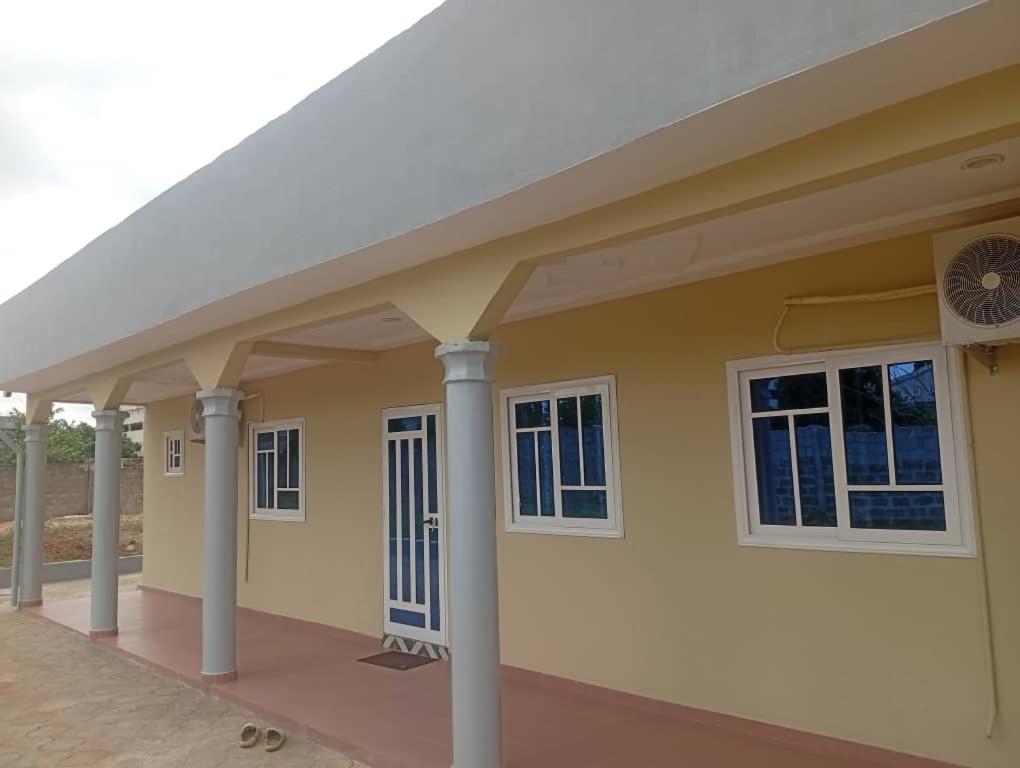 Το κτήριο όπου στεγάζεται  το διαμέρισμα