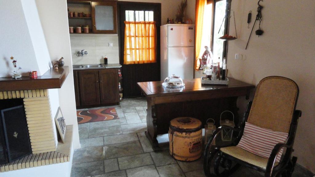 Kuchyň nebo kuchyňský kout v ubytování Tsagarada Cottage