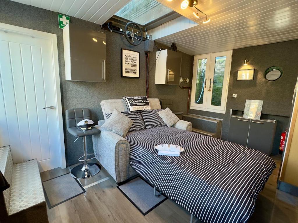 En eller flere senge i et værelse på Pit Stop York