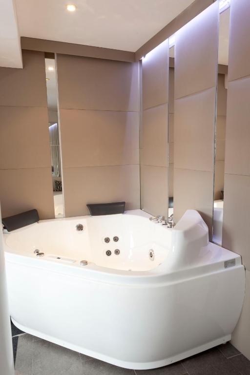 madrid central gran via Suites - Resim 8