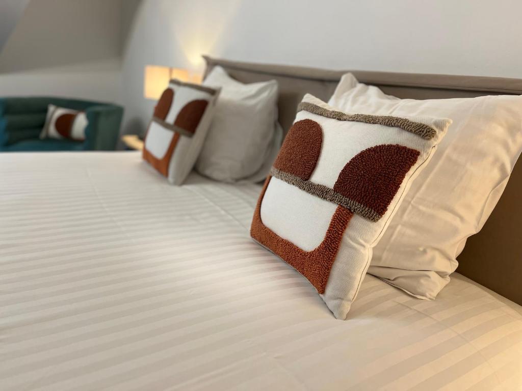 Hôtel SPA Au Cheval Blanc - Chambres climatisées – photo 10