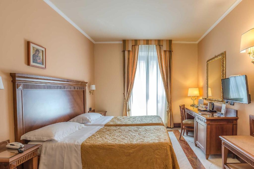Tmark Hotel Vaticano - Resim 45