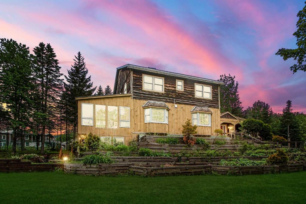 Zahrada ubytování The Mahogany Villa Indoor pool Spa Sauna Gameroom