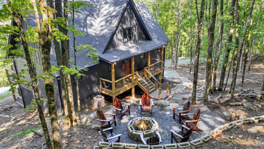 an aerial view of a cabin in the woods at Beech Blessings in Beech Mountain