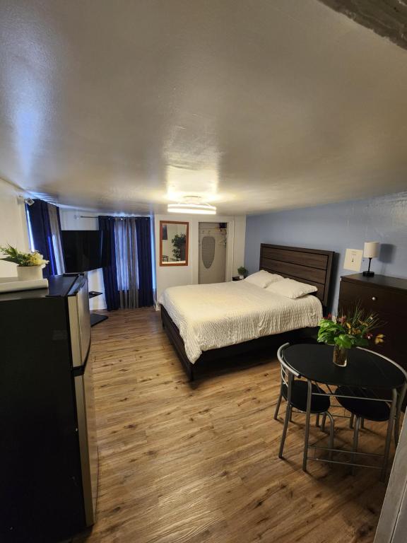 Postel nebo postele na pokoji v ubytování Private Room - Shared Bathroom