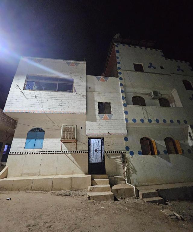 Здание апартаментов/квартиры