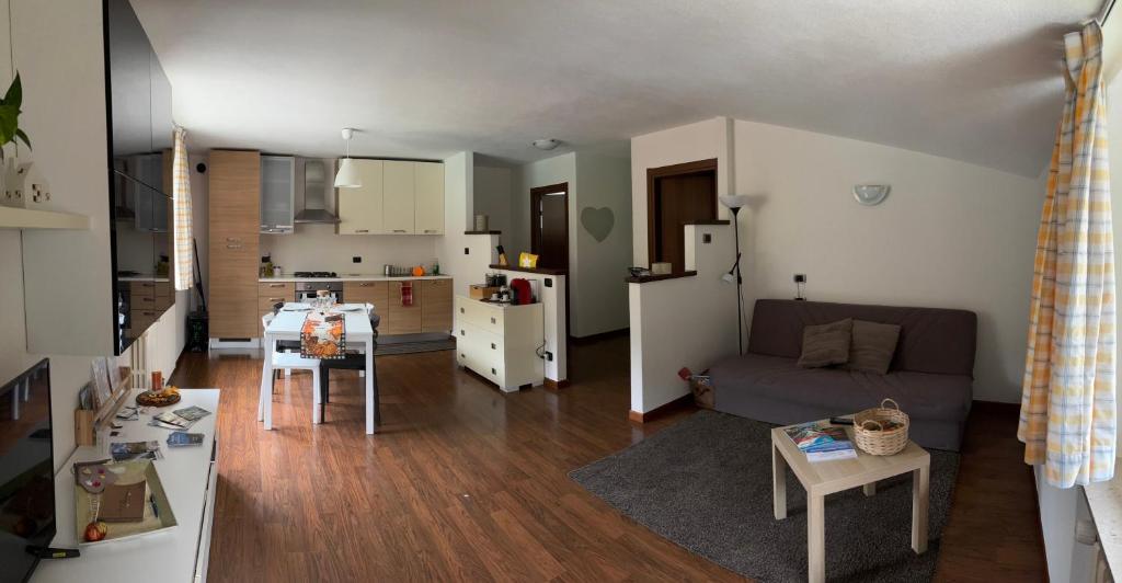 Kuchyň nebo kuchyňský kout v ubytování Miralago Casa Vacanze